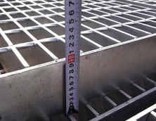 重型鋼格板
